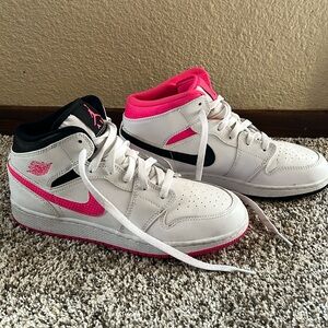Women’s Air Jordan 1 Mid